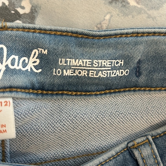 Cat and Jack Jean Shorts girls Size L 10/12 never been worn Ultimate Stretch - Picture 3 of 4